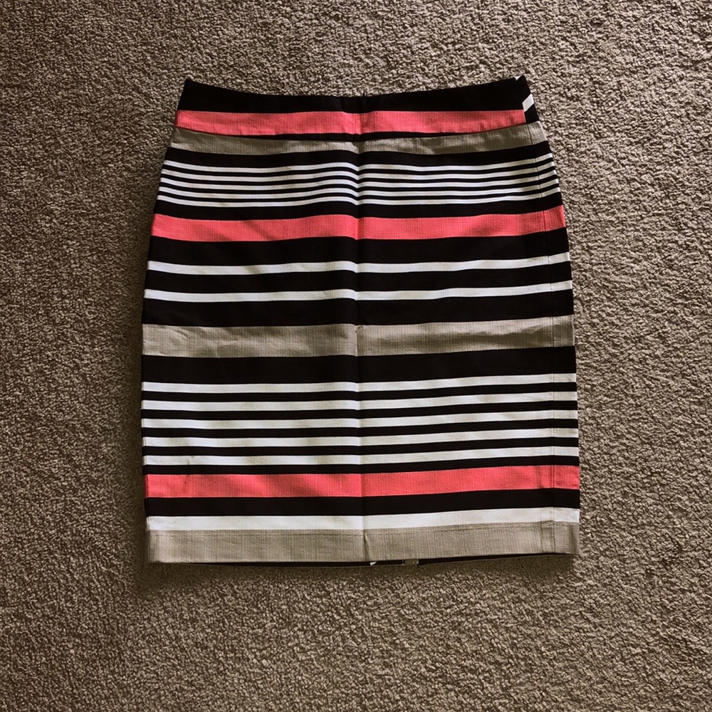 NWT Banana Republic striped pencil skirt size 4